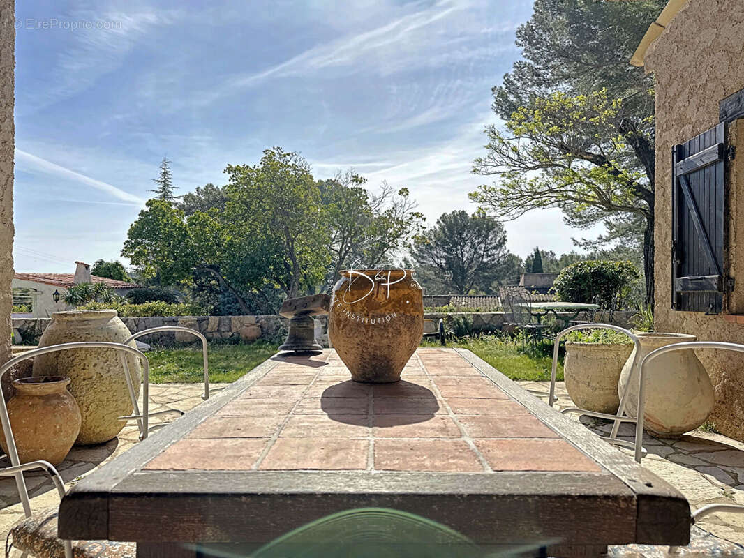 Maison à LORGUES