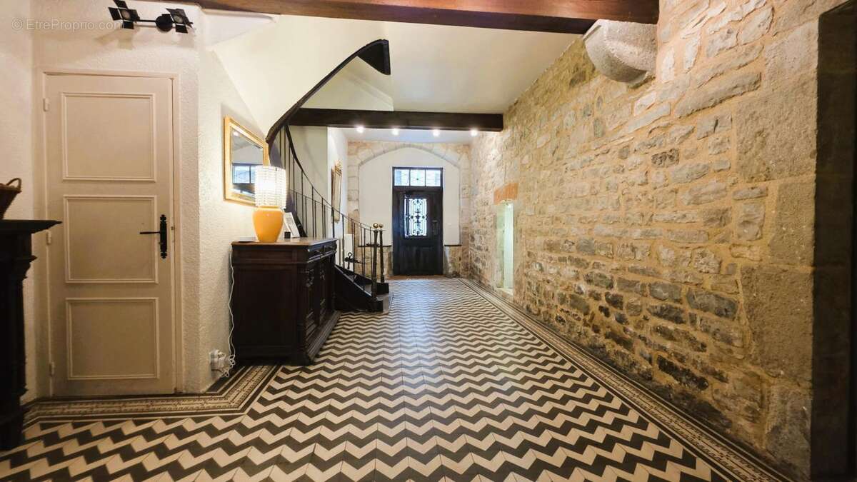 Maison à SAINT-ANTONIN-NOBLE-VAL