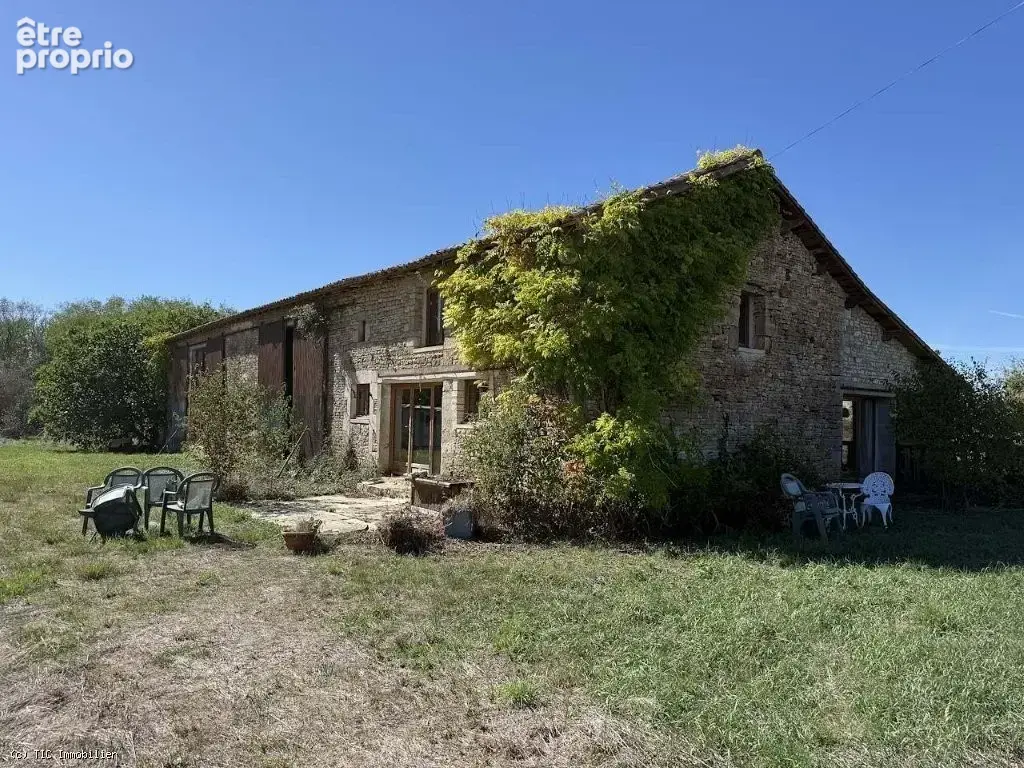 Grange Rénovée : Comprenant 4 Chambres et Terrain de 4382m² - photo 34
