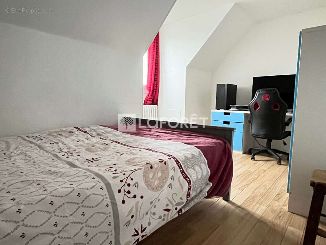 Maison à BALAGNY-SUR-THERAIN