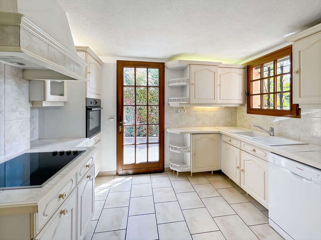 Maison à MOUANS-SARTOUX