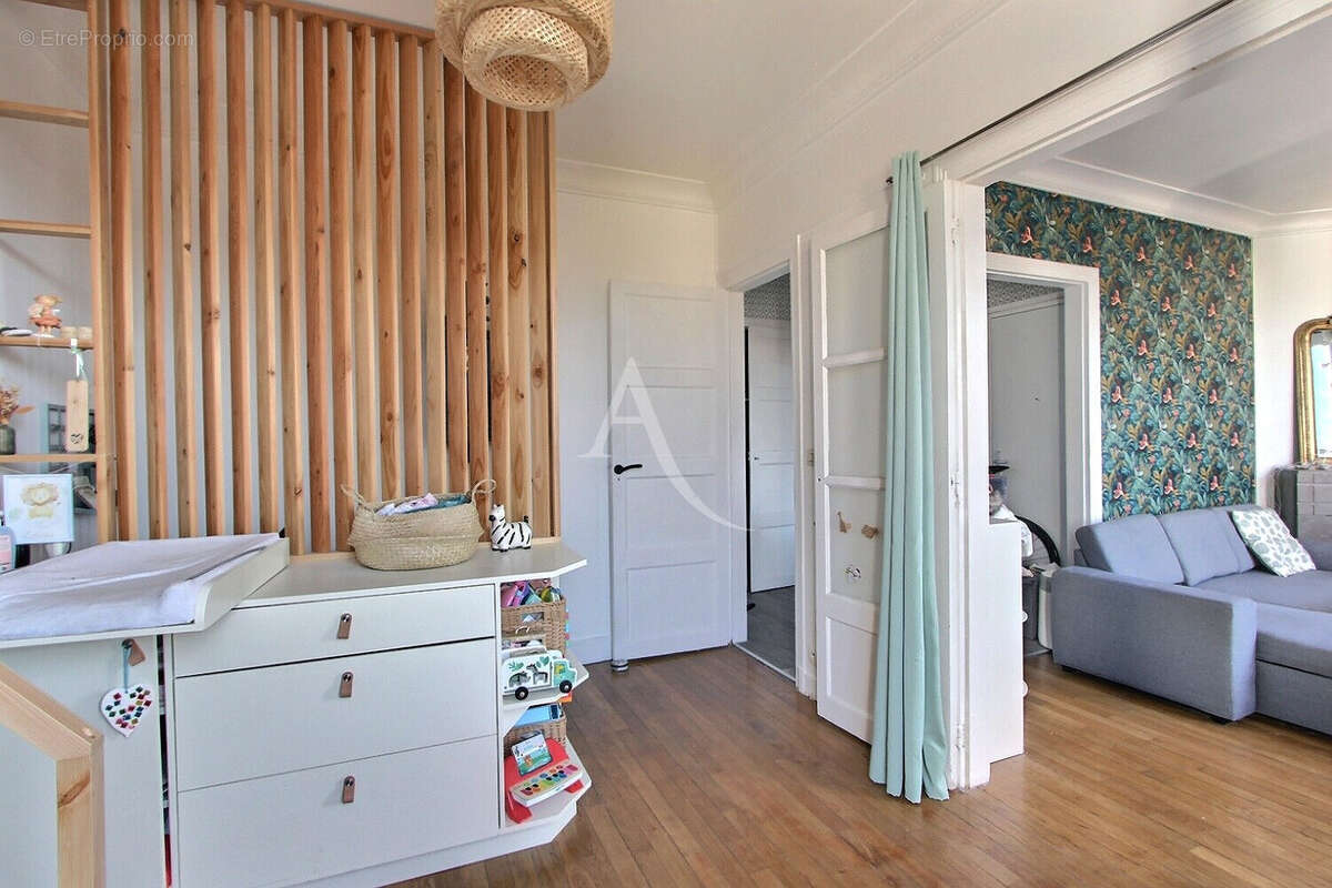 Appartement à ASNIERES-SUR-SEINE