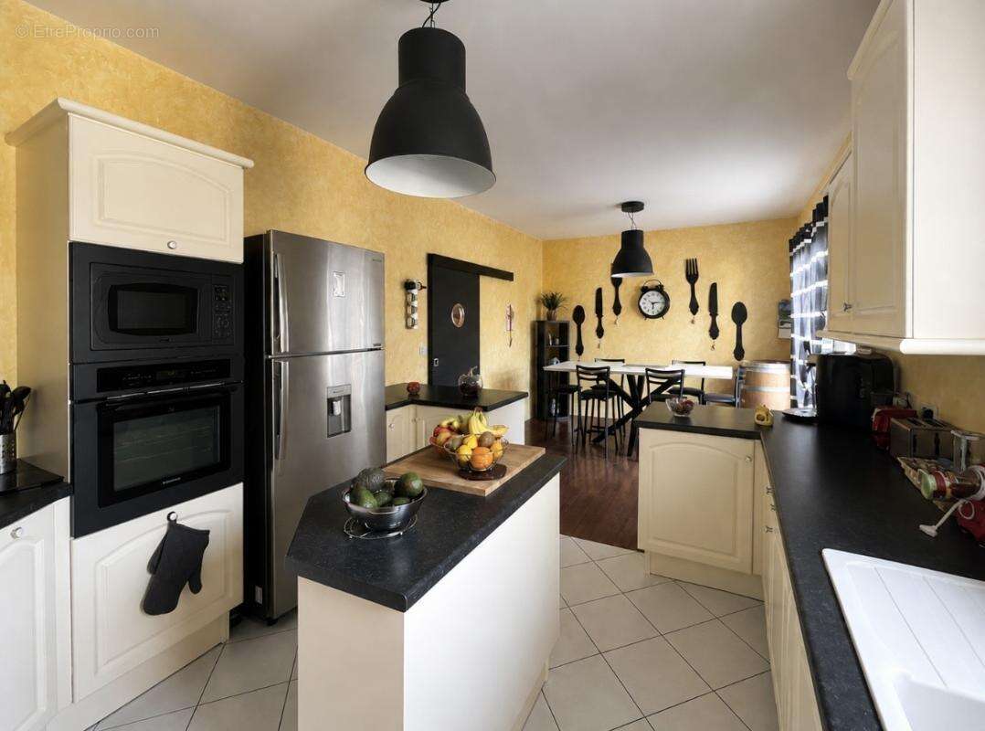 Propriété d'exception de plain-pied avec piscine - Availles- - photo 6