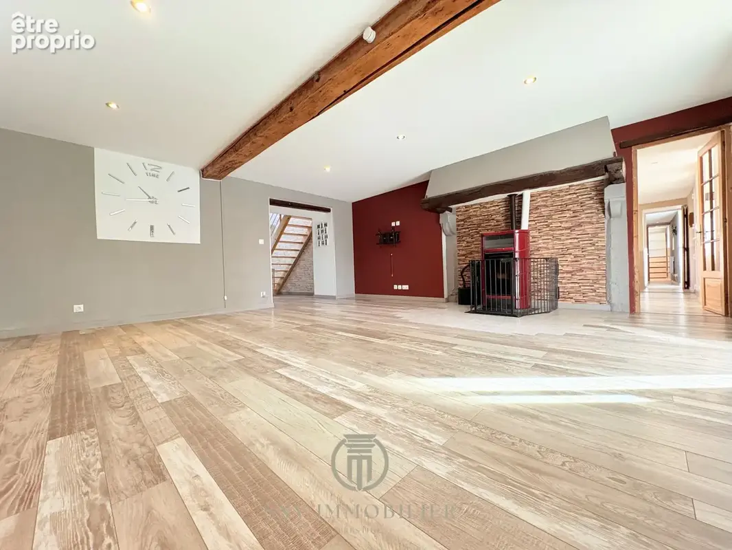 Maison familiale - 5 chambres - piscine couverte - dépendances et garage - photo 3