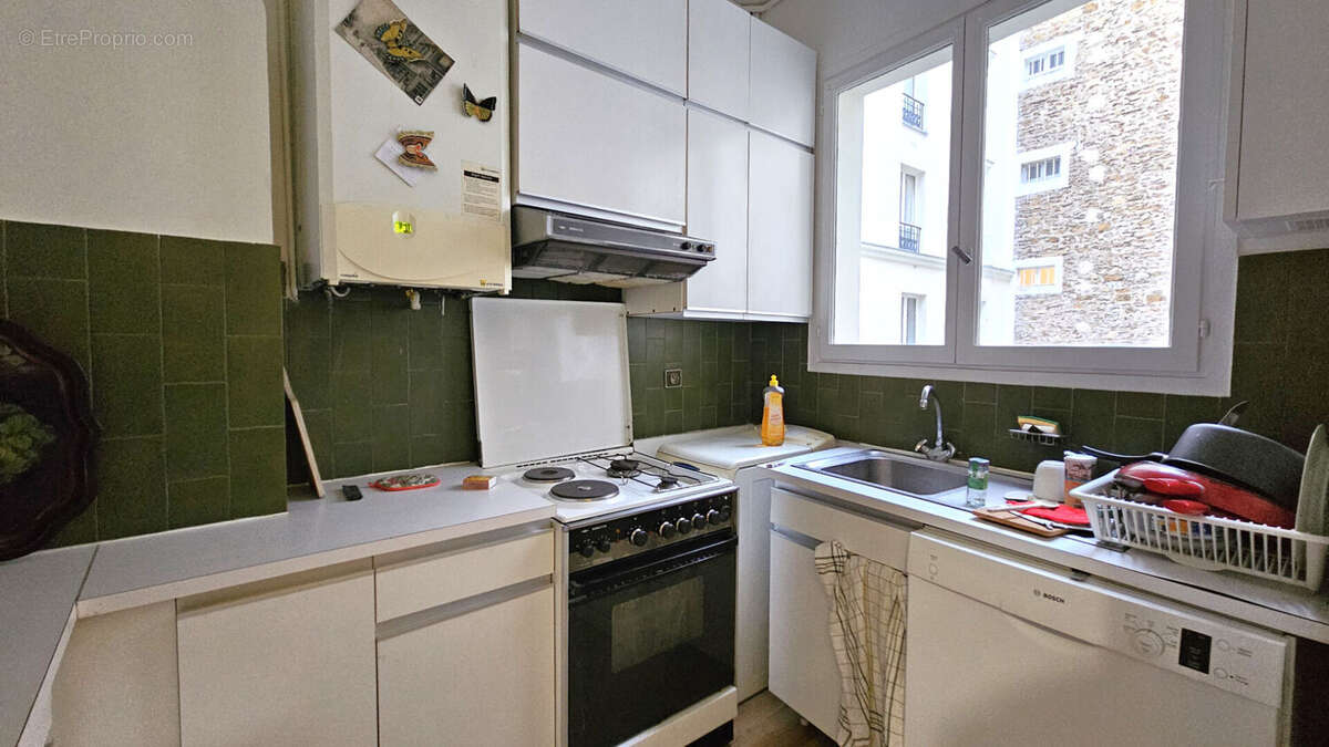 Appartement à PARIS-17E