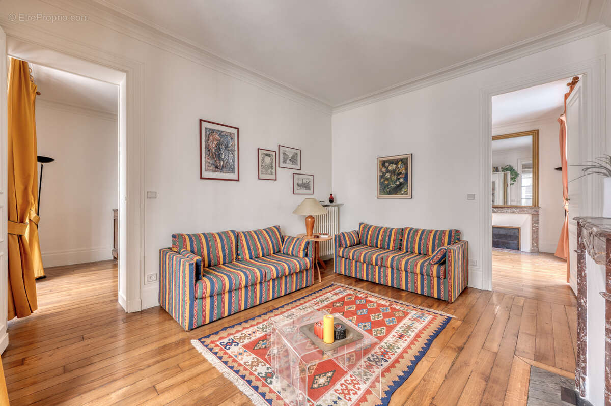 Appartement à PARIS-6E
