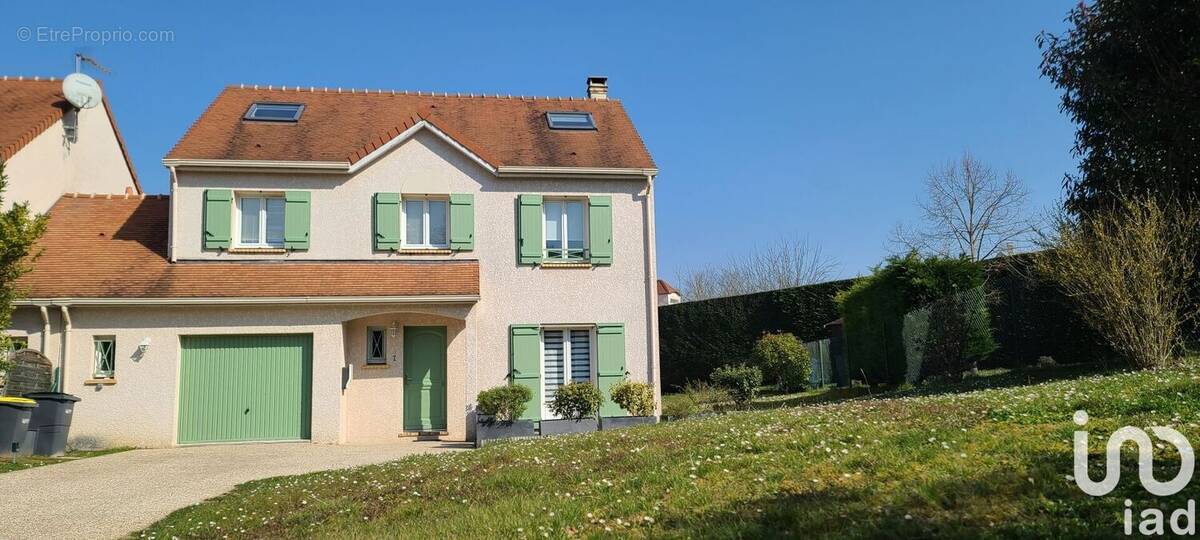 Photo 1 - Maison à CHEVREUSE