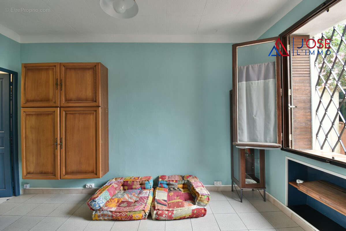 Appartement à MARSEILLE-7E