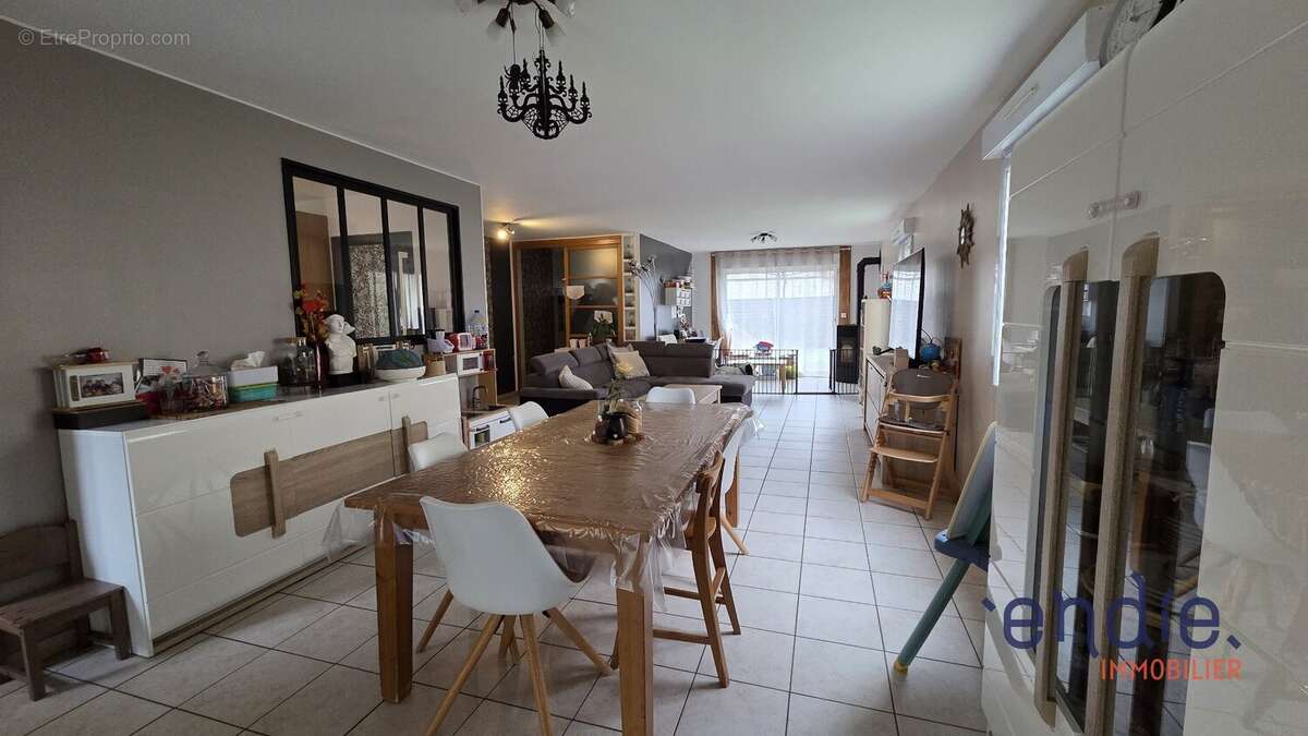 Maison à AVERMES