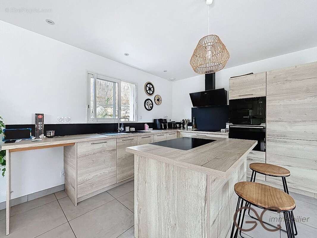 Maison à THEZAN-LES-BEZIERS