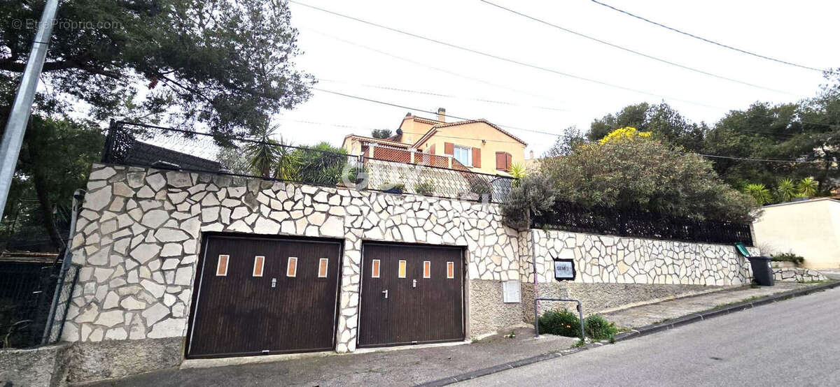 Maison à MARSEILLE-16E