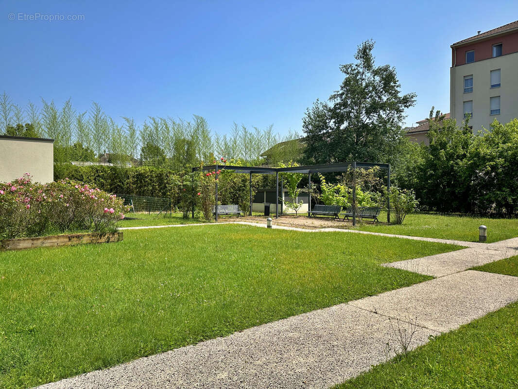 Appartement à BOURGOIN-JALLIEU