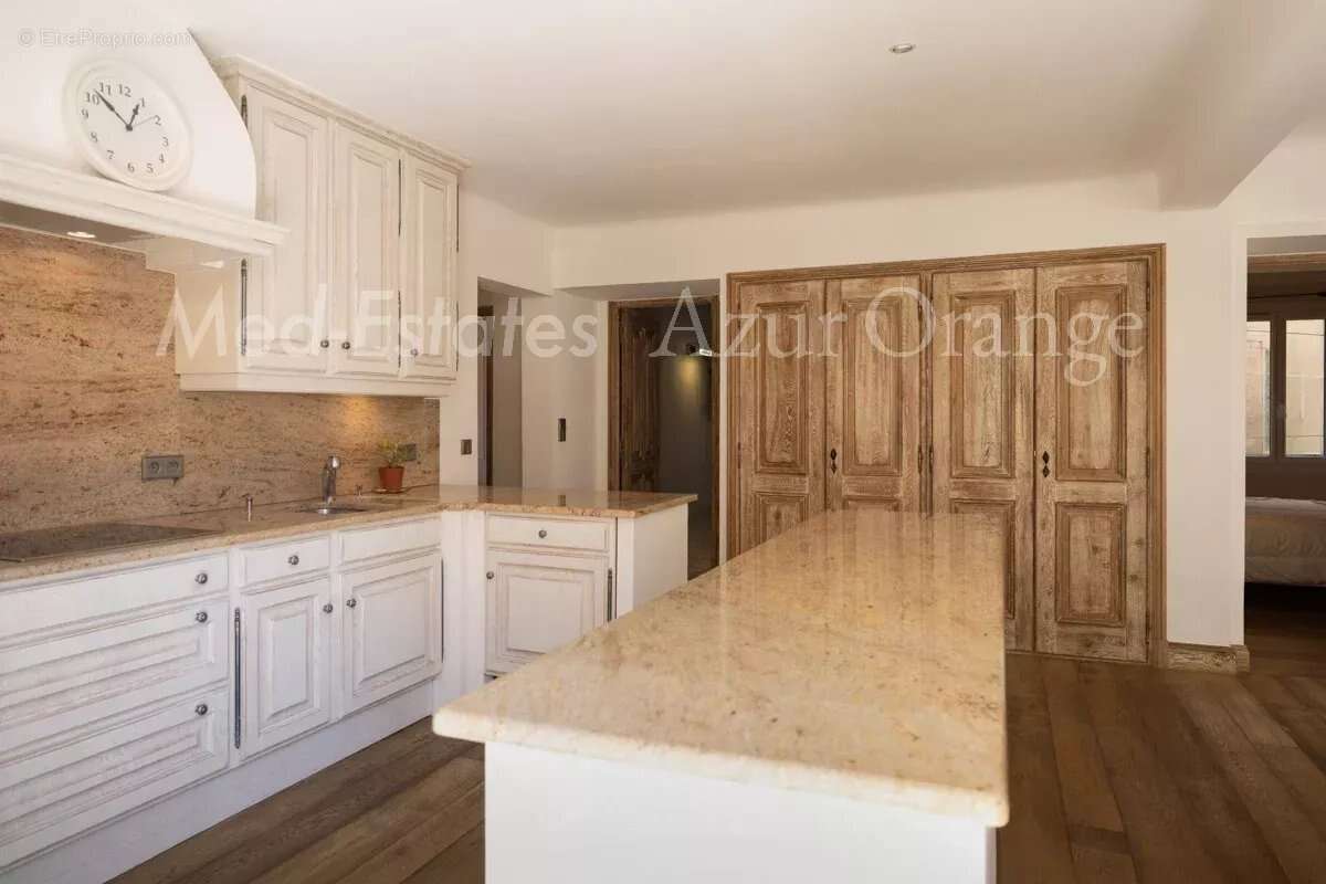 Appartement à SAINT-TROPEZ