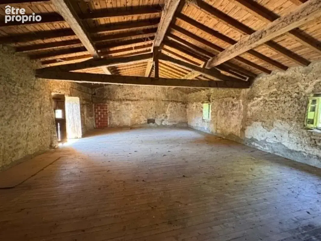 Corps de ferme - fort potentiel avec vue sur lac - photo 5