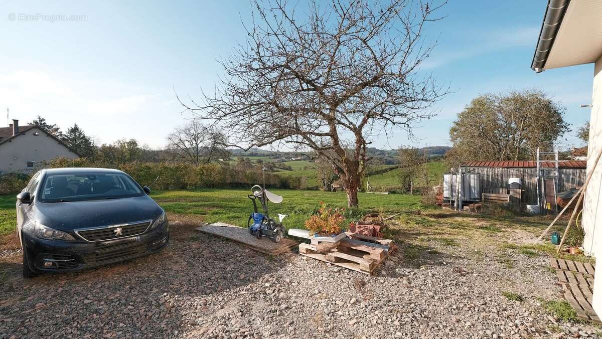 Maison à TOULON-SUR-ARROUX