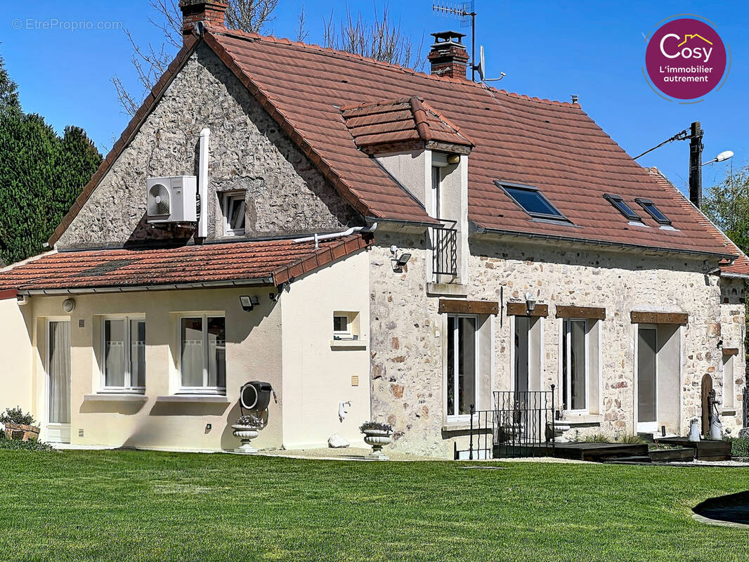 Maison à SAINT-REMY-BLANZY