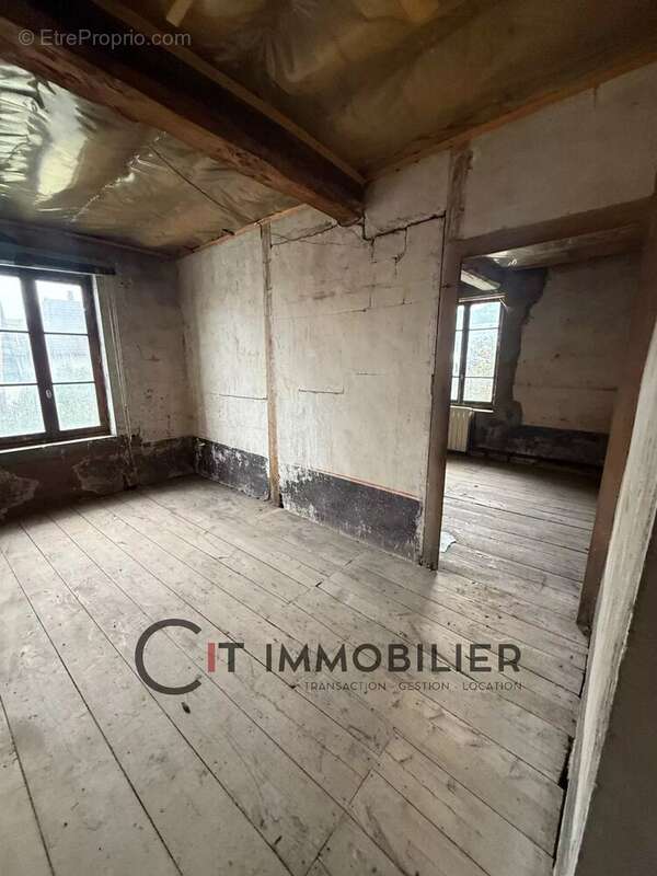 Maison à VEYRINS-THUELLIN