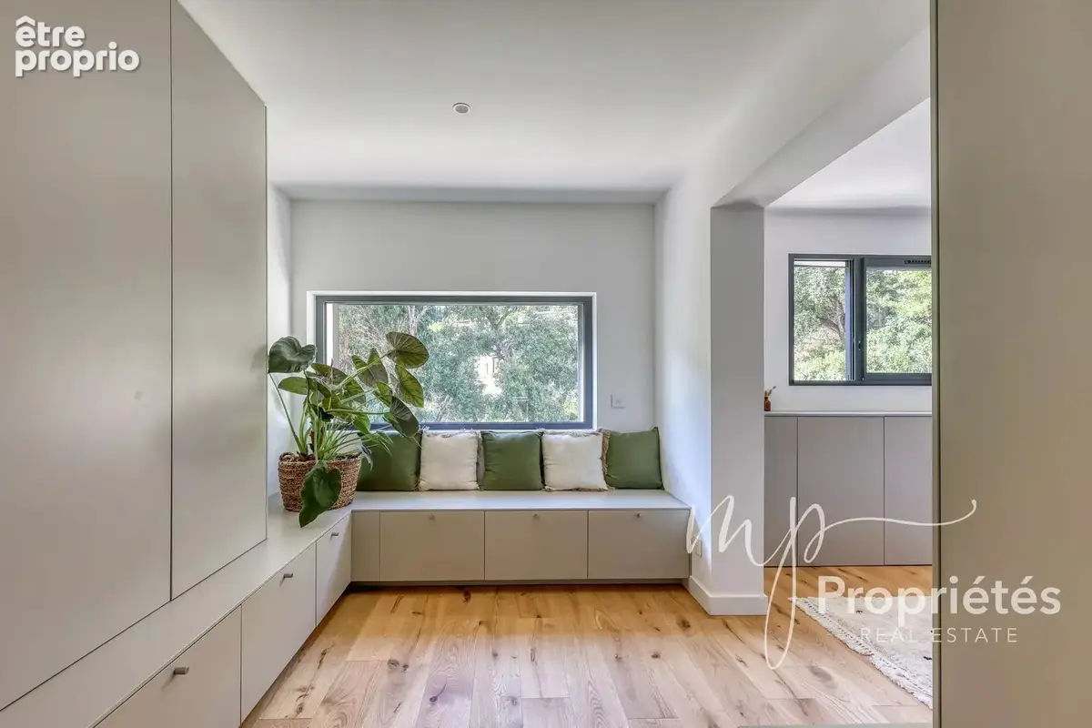 À VENDRE – Cavalaire-sur-Mer – Villa contemporaine avec vue mer 4 suites et prestations haut de gamme - photo 32