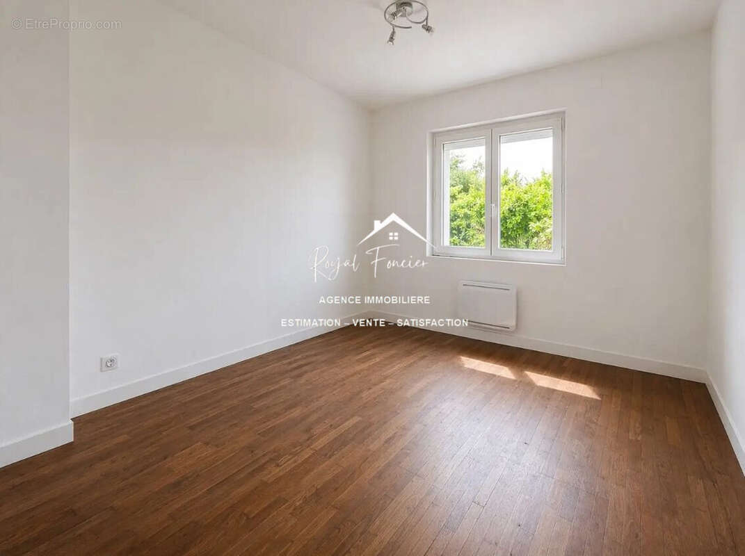 Maison à CHATELLERAULT