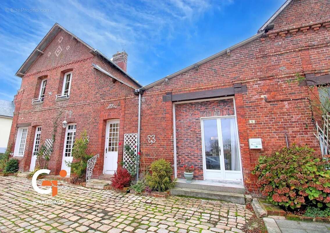 Maison à LINTOT-LES-BOIS