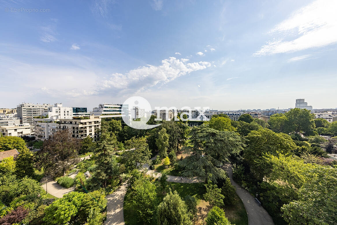 Appartement à LEVALLOIS-PERRET