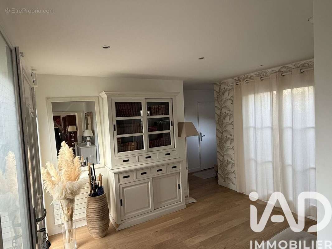 Photo 7 - Maison à BUSSY-SAINT-GEORGES