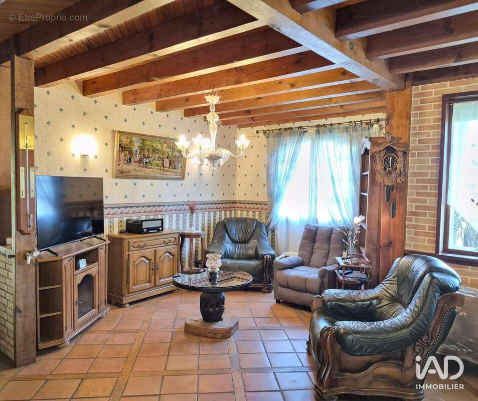 Maison 300 m² à Lamothe  - photo 3