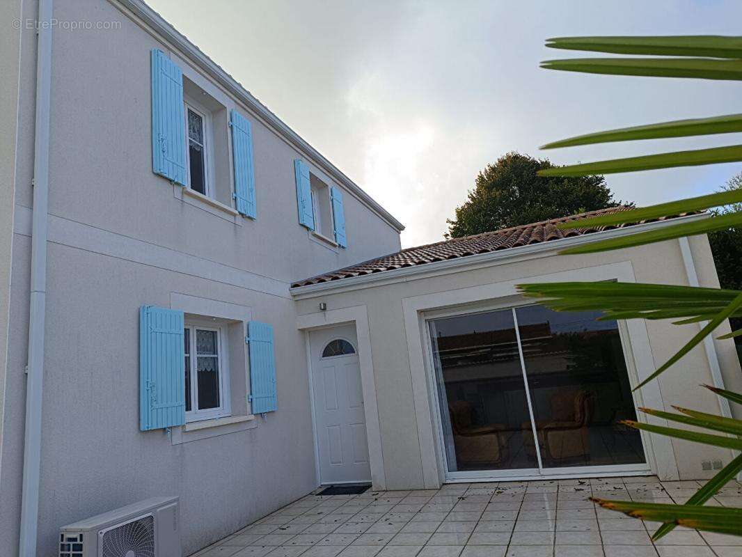 Maison à SAINT-GEORGES-DE-DIDONNE