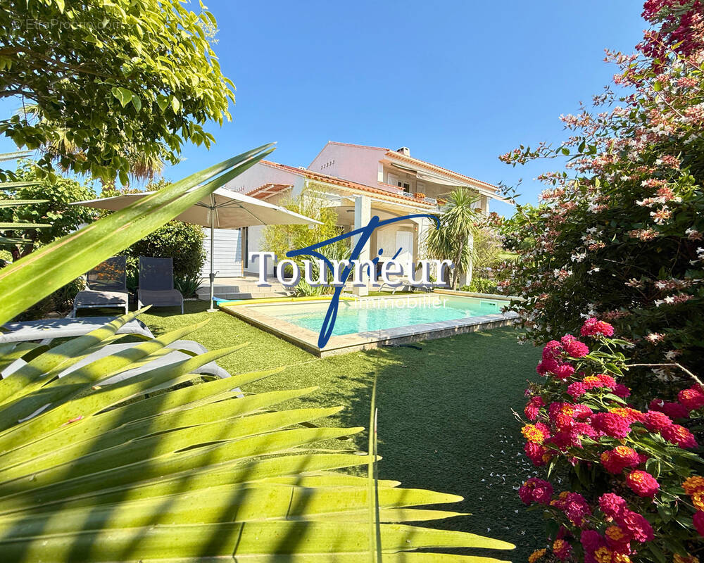 Maison à SIX-FOURS-LES-PLAGES