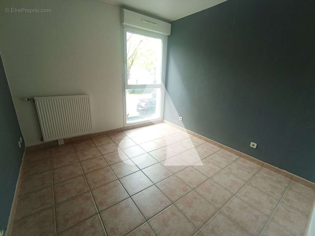 Appartement à SAINTE-GENEVIEVE-DES-BOIS