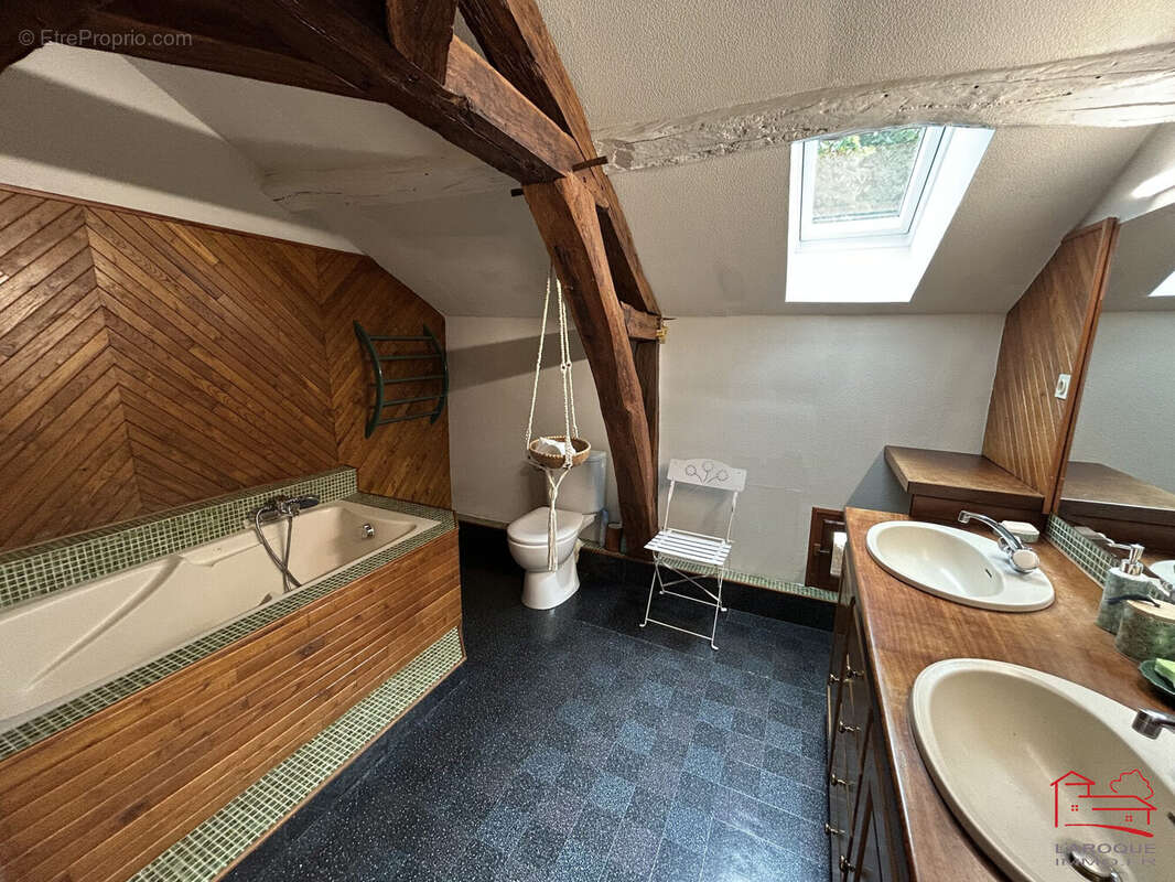 Maison à LAROQUE-TIMBAUT