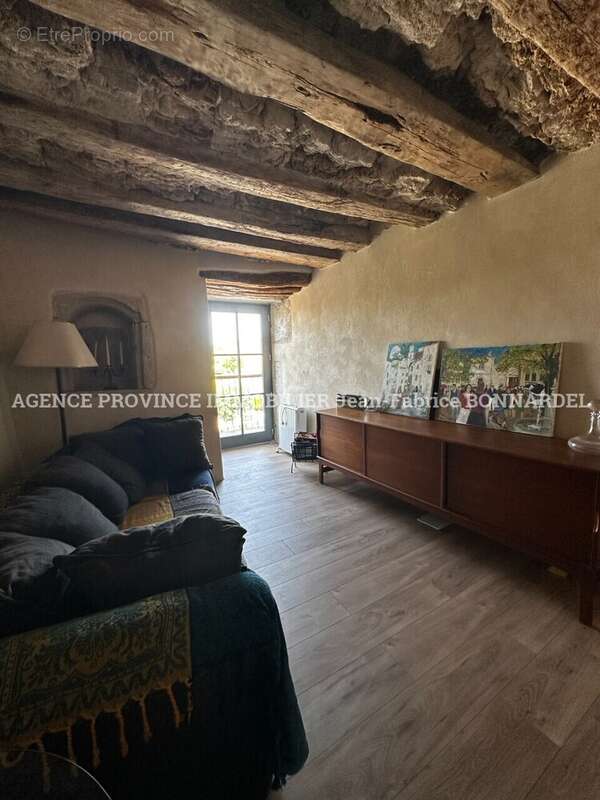 Maison 135 m² à Taulignan  - photo 4