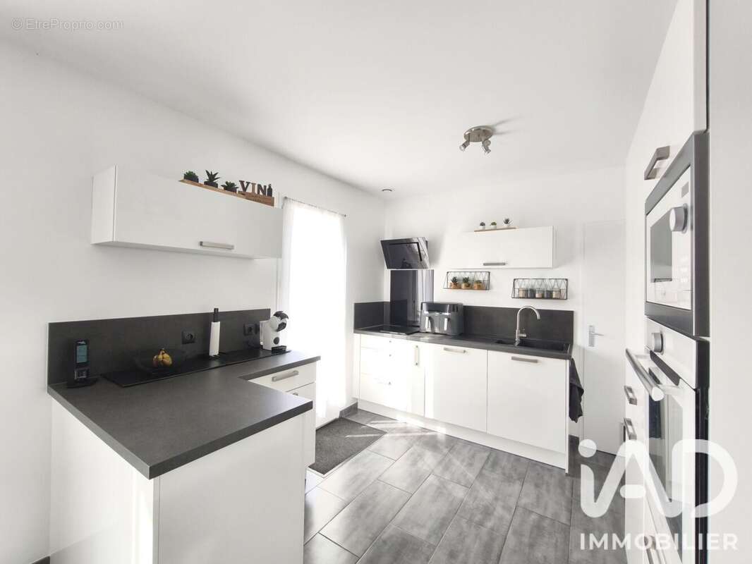 Photo 3 - Maison à LE PLESSIS-BELLEVILLE