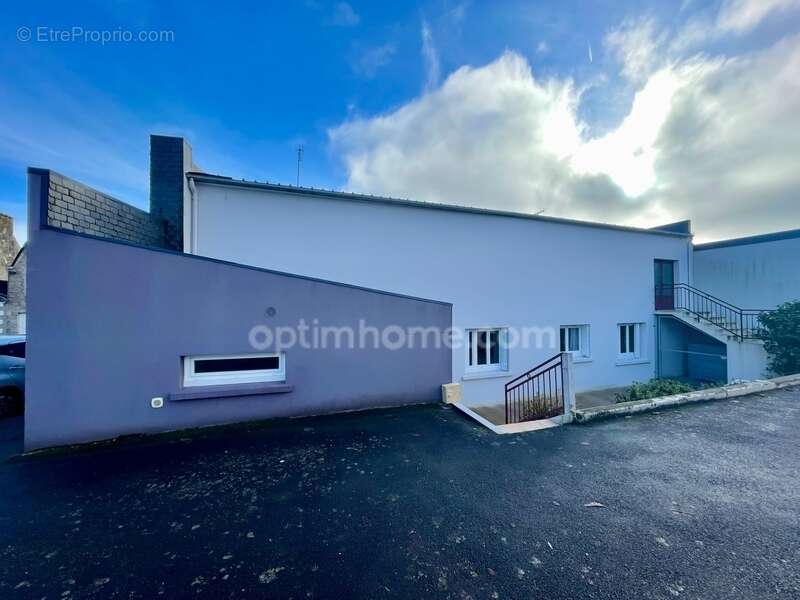 Appartement à SAINT-NICOLAS-DU-PELEM