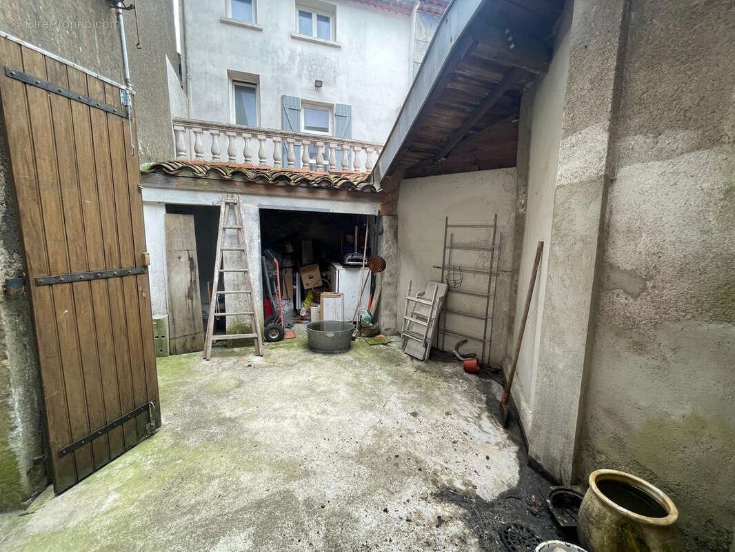 Maison à LABASTIDE-ROUAIROUX