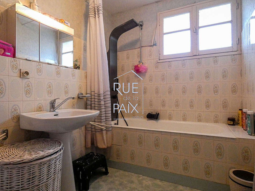 Maison à SAINT-JEAN-DE-SAUVES