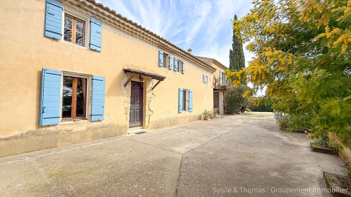 Maison à CADEROUSSE