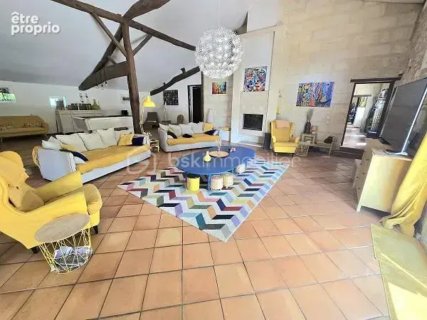 Magnifique longere renovee de 379 m2 avec 4 chambres et piscine sur 1.8 hectares !!! - photo 12