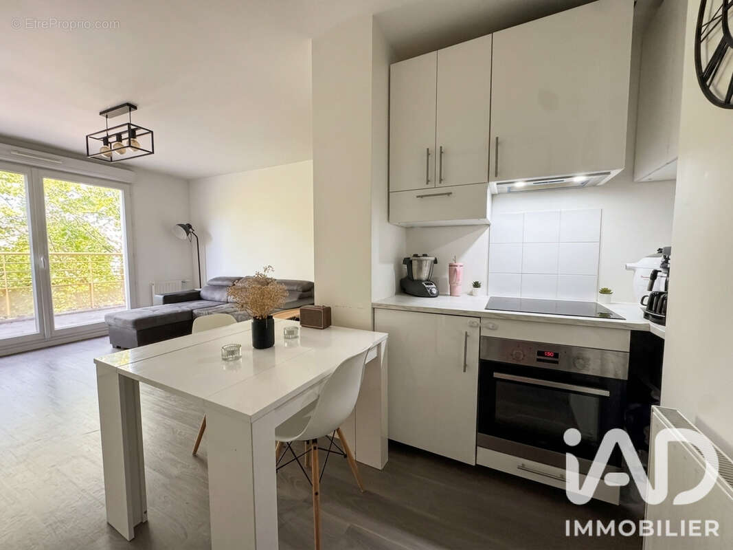 Photo 4 - Appartement à SAINTE-GENEVIEVE-DES-BOIS