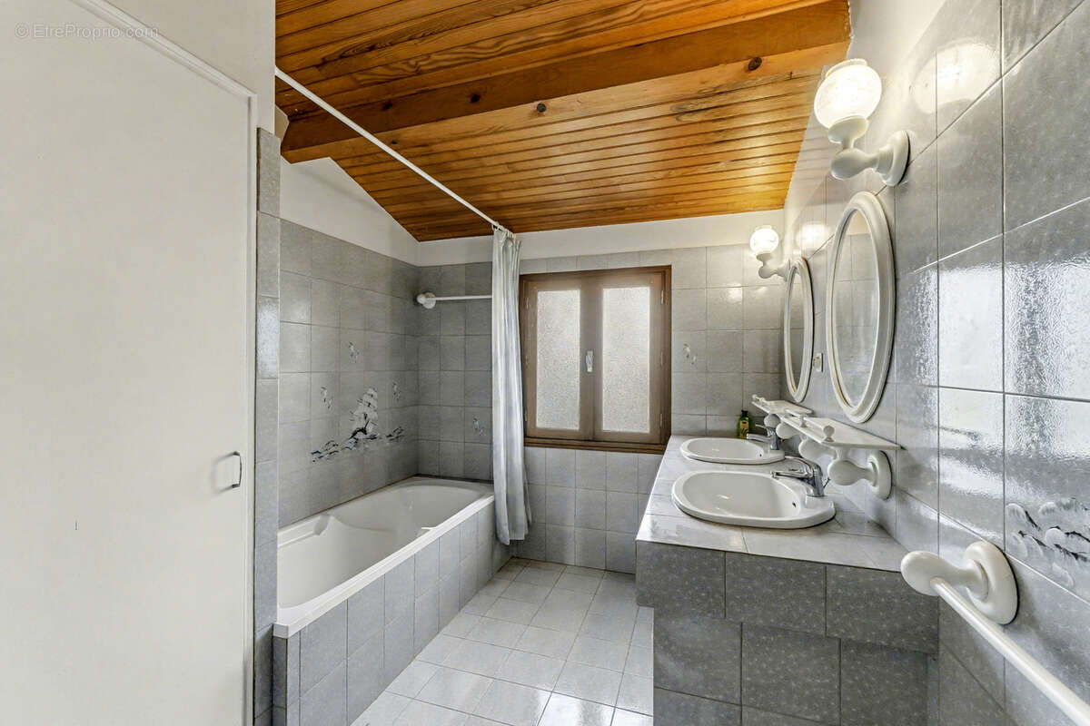 Maison à CASTANET-TOLOSAN