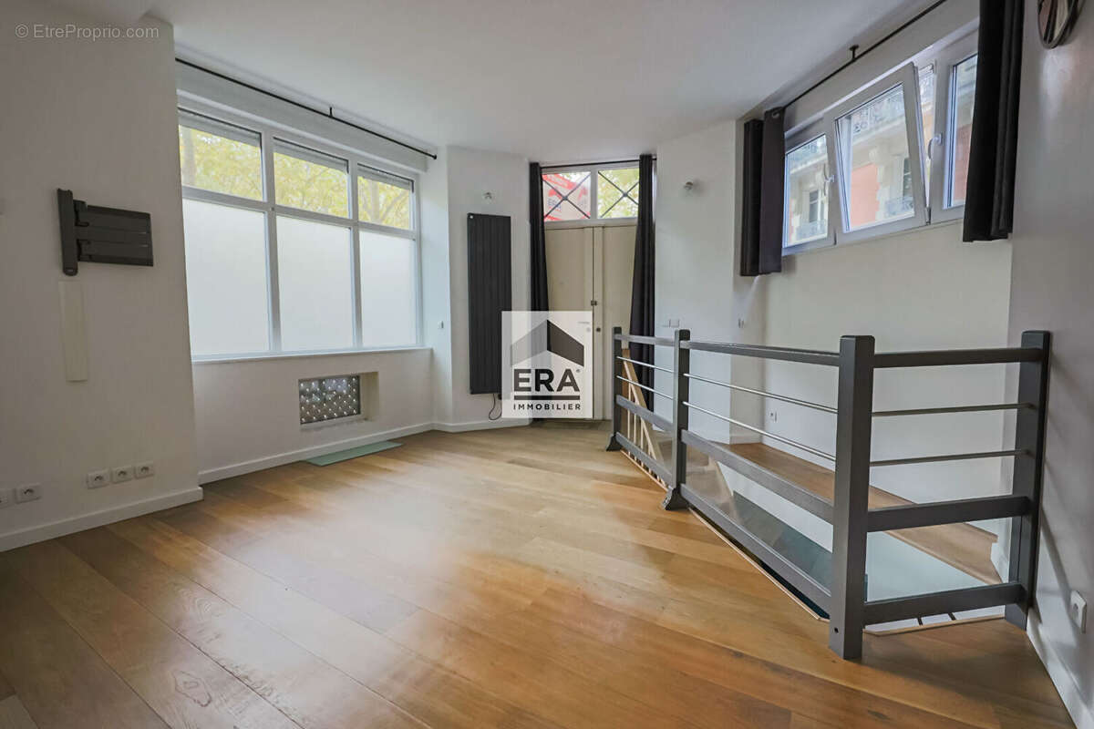 Local commercial 44m² à paris 14e arrondissement - photo 2