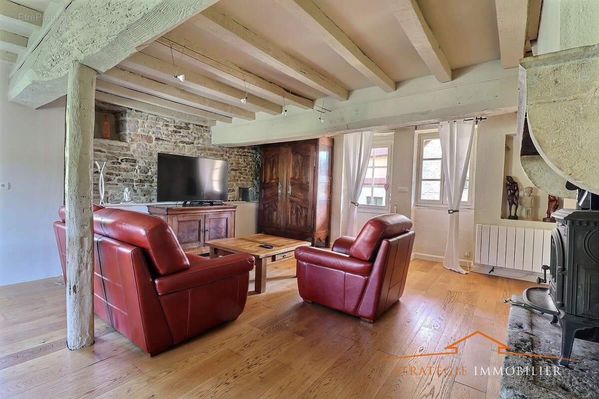 Maison à SAINT-MARTIN-DU-TARTRE