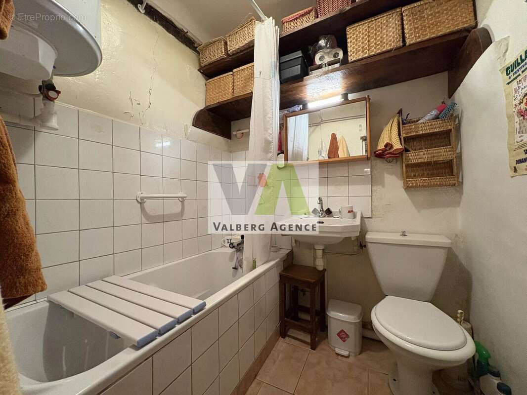 Appartement à PEONE
