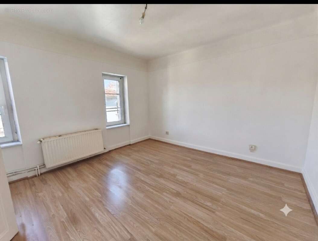 Maison 4 pièces 105 m² à vendre à Vic-Sur-Seille (57630) - photo 4
