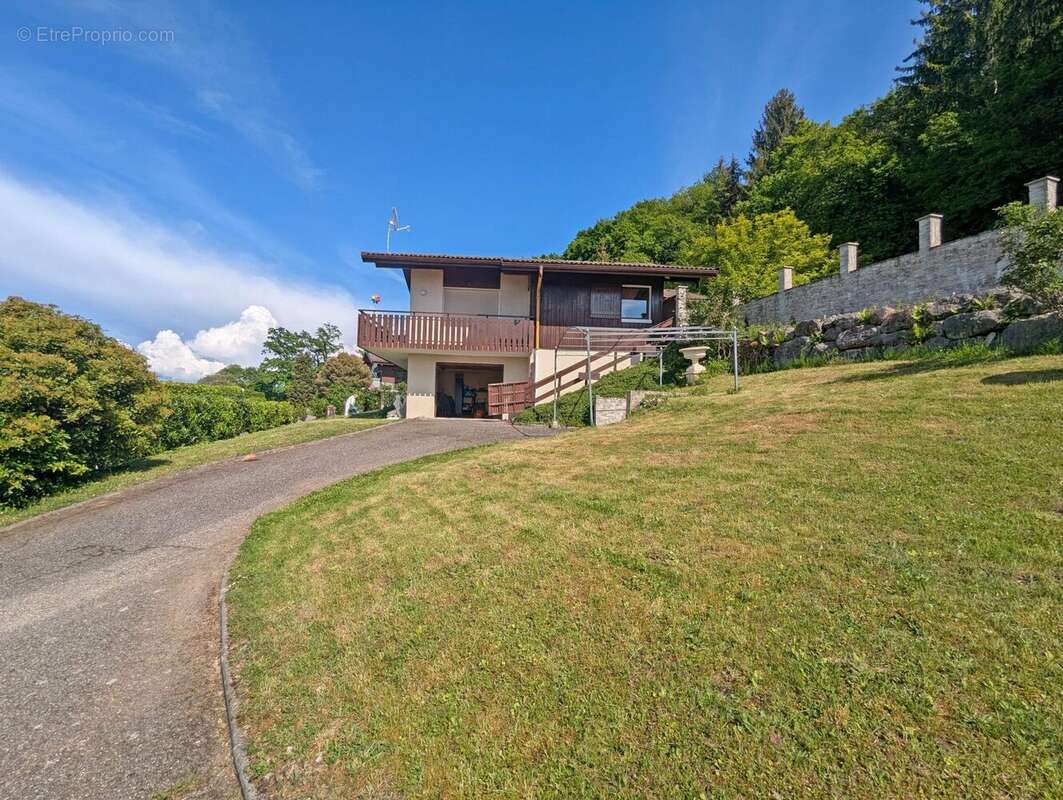 Maison à MAXILLY-SUR-LEMAN