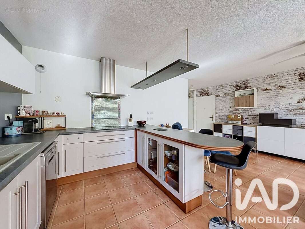 Appartement 68 m² à Echirolles  - photo 9