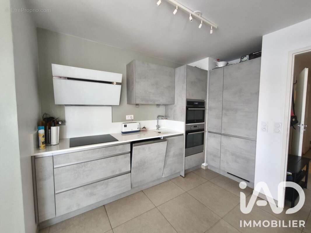 Appartement 56 m² à La Seyne-Sur-Mer  - photo 4