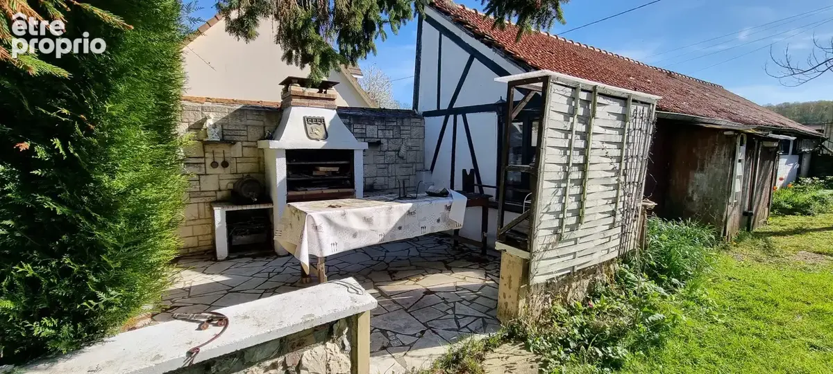 Maison au calme avec terrain offrant un potentiel de construction - photo 3