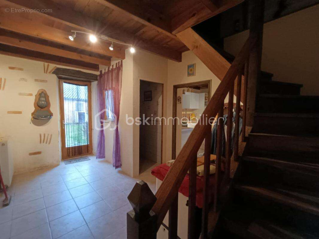 Maison à MONPAZIER