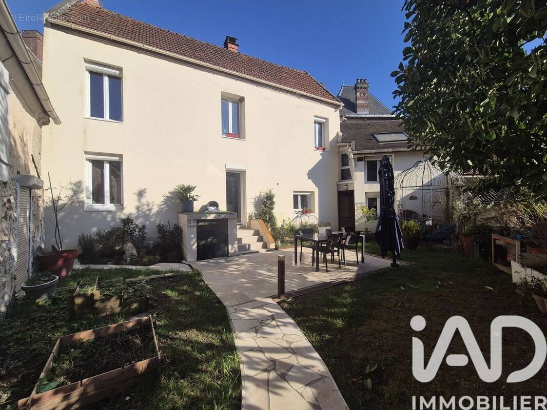 Photo 1 - Maison à LA FERTE-SOUS-JOUARRE